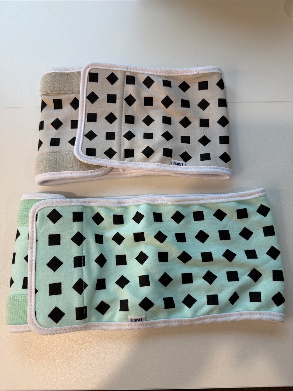 Kids Nanit Bands - Mint & White with Black Geometric Print 0-3 M & 3-24M